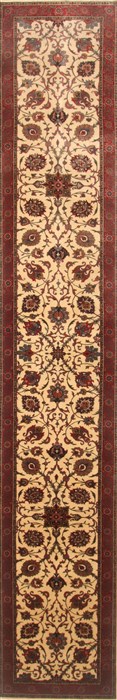 Semnan Beige Hand Knotted 56 X 143  Area Rug 250-22247 Image 0