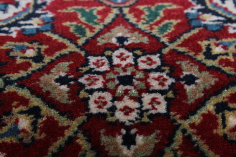 Herati Red Runner Hand Knotted 26 X 135  Area Rug 250-22413 Image 9