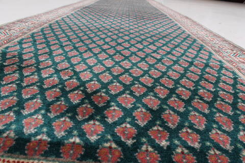 Sanandaj Green Runner Hand Knotted 27 X 1110  Area Rug 250-22757 Image 10