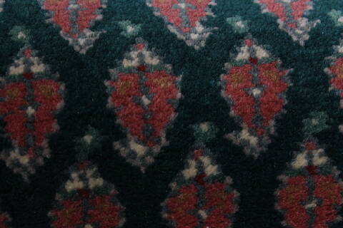 Sanandaj Green Runner Hand Knotted 27 X 1110  Area Rug 250-22757 Image 5