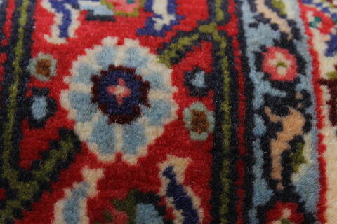 Sanandaj Beige Runner Hand Knotted 31 X 126  Area Rug 250-22799 Image 6