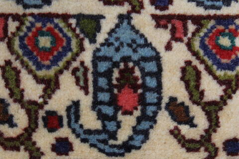 Sanandaj Beige Runner Hand Knotted 31 X 126  Area Rug 250-22799 Image 7