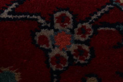 Kashmir Red Runner Hand Knotted 26 X 99  Area Rug 250-22920 Image 6