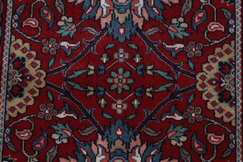 Semnan Red Runner Hand Knotted 25 X 910  Area Rug 250-22922 Image 4