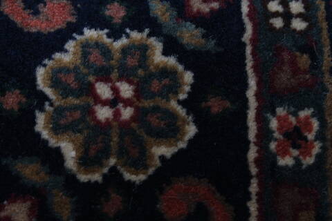 Semnan Red Runner Hand Knotted 28 X 107  Area Rug 250-22924 Image 10