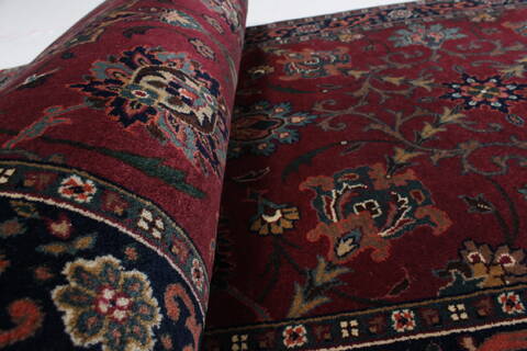 Semnan Red Runner Hand Knotted 28 X 107  Area Rug 250-22924 Image 11