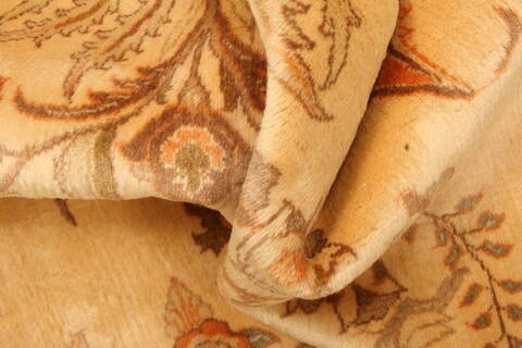 Sarouk Brown Flat Woven 71 X 101  Area Rug 100-23054 Image 1