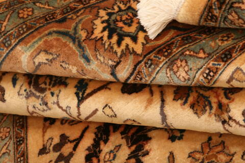 Mashad Beige Hand Knotted 66 X 103  Area Rug 100-23090 Image 5