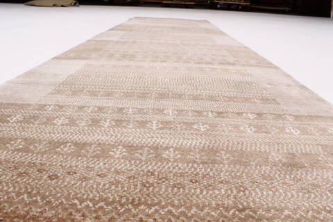 Modern Beige Runner Hand Knotted 27 X 101  Area Rug 250-23105 Image 1