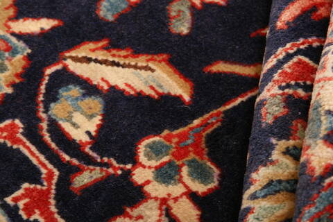 Sarouk Red Hand Knotted 72 X 106  Area Rug 100-23118 Image 2