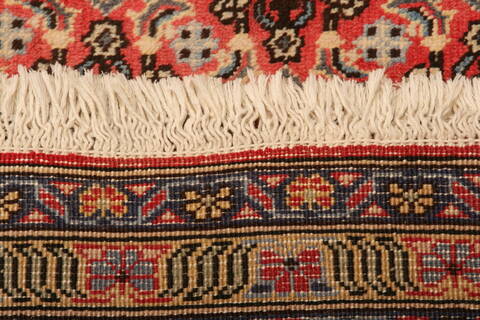 Ardebil Red Hand Knotted 63 X 96  Area Rug 100-23139 Image 8