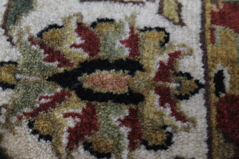Semnan Brown Runner Hand Knotted 20 X 96  Area Rug 250-23175 Image 7