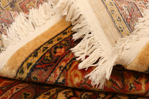 Sarouk Cream Hand Knotted 610 X 105  Area Rug 100-23206 Image 5