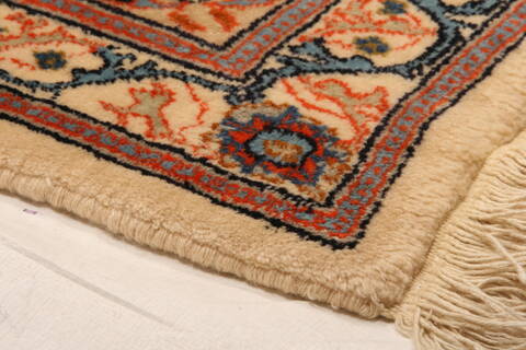 Kashmar Beige Hand Knotted 68 X 107  Area Rug 100-23212 Image 9