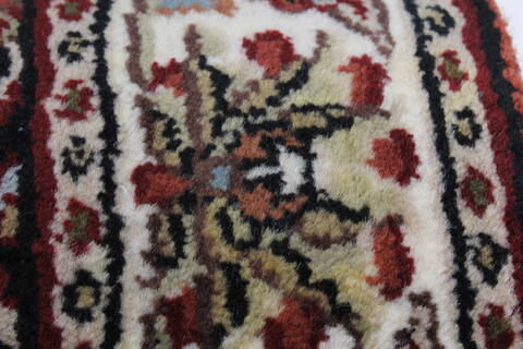 Semnan Brown Runner Hand Knotted 25 X 80  Area Rug 250-23234 Image 8