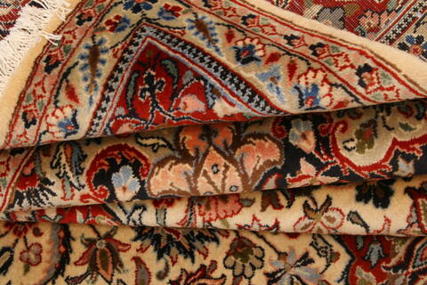 Sarouk Beige Hand Knotted 69 X 910  Area Rug 100-23236 Image 5