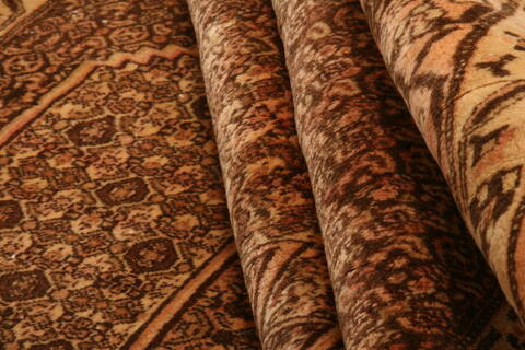 Bidjar Brown Hand Knotted 69 X 94  Area Rug 100-23241 Image 2