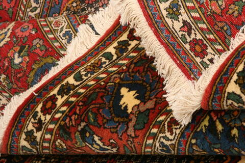 Bakhtiar Red Hand Knotted 69 X 101  Area Rug 100-23272 Image 5