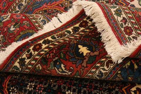 Bakhtiar Red Hand Knotted 69 X 101  Area Rug 100-23272 Image 7