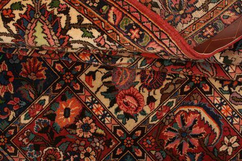 Bakhtiar Red Hand Knotted 69 X 97  Area Rug 100-23319 Image 4