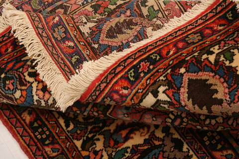 Bakhtiar Red Hand Knotted 69 X 97  Area Rug 100-23319 Image 5