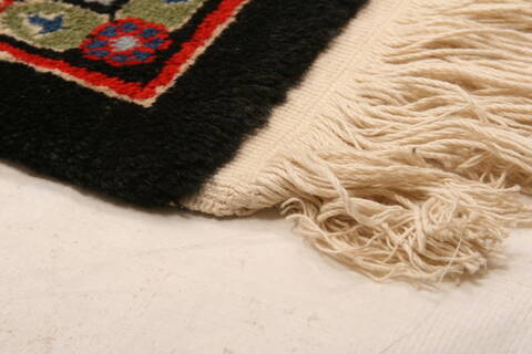 Tabriz Red Hand Knotted 60 X 90  Area Rug 100-23323 Image 10