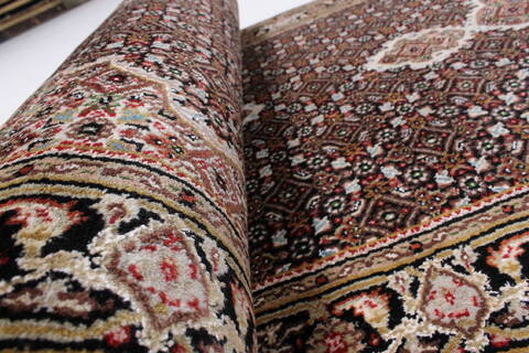 Kashmir Black Runner Hand Knotted 29 X 80  Area Rug 250-23389 Image 10