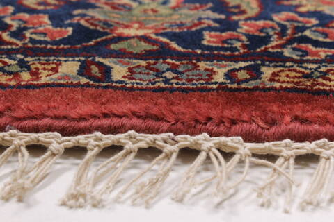 Sarouk Red Octagon Hand Knotted 50 X 50  Area Rug 250-23412 Image 6