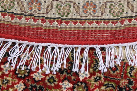 Kashmir Red Round Hand Knotted 51 X 51  Area Rug 250-23415 Image 2