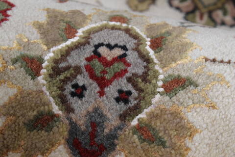 Kashmar Beige Round Hand Knotted 50 X 50  Area Rug 250-23428 Image 7