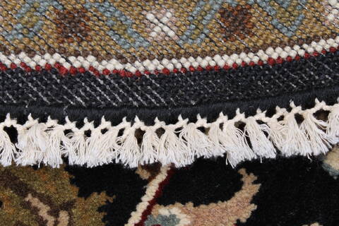Kashmar Black Round Hand Knotted 411 X 50  Area Rug 250-23445 Image 3