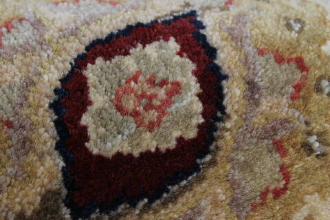 Semnan Red Round Hand Knotted 50 X 50  Area Rug 250-23454 Image 8