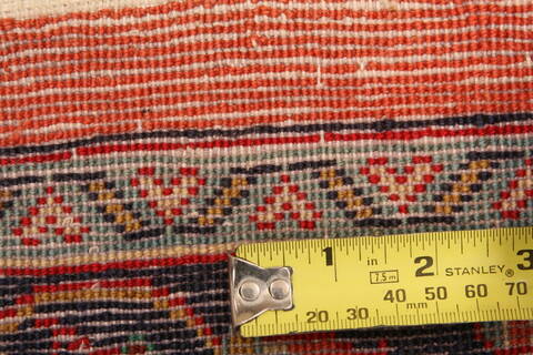 Sarouk Red Square Hand Knotted 70 X 72  Area Rug 100-23481 Image 6