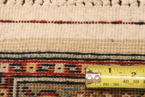 Sarouk Beige Runner Hand Knotted 28 X 108  Area Rug 100-23492 Image 7