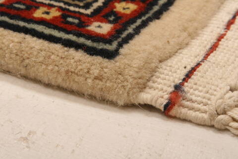 Sarouk Beige Runner Hand Knotted 28 X 108  Area Rug 100-23492 Image 9