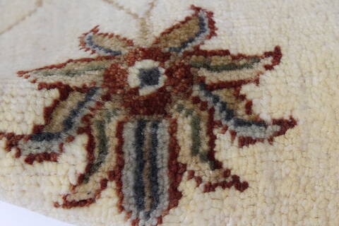 Chobi Beige Round Hand Knotted 61 X 62  Area Rug 250-23503 Image 8
