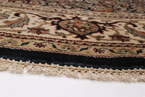Herati Black Round Hand Knotted 510 X 510  Area Rug 250-23508 Image 6