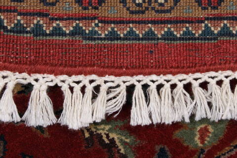Kashan Red Round Hand Knotted 61 X 61  Area Rug 250-23529 Image 4