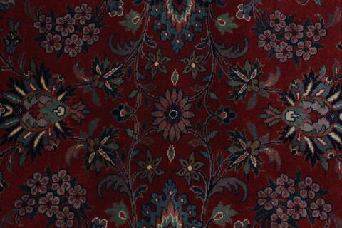 Kashan Red Round Hand Knotted 61 X 61  Area Rug 250-23529 Image 7