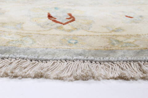 Chobi Grey Round Hand Knotted 60 X 60  Area Rug 250-23539 Image 6