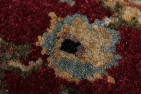 Kashan Red Round Hand Knotted 61 X 62  Area Rug 250-23541 Image 5