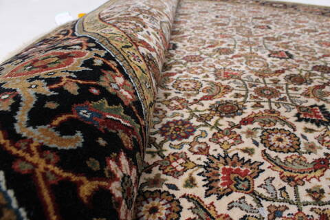 Herati Beige Round Hand Knotted 511 X 511  Area Rug 250-23542 Image 7
