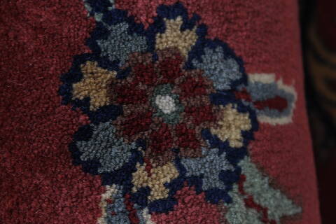 Sarouk Red Octagon Hand Knotted 62 X 62  Area Rug 250-23624 Image 8