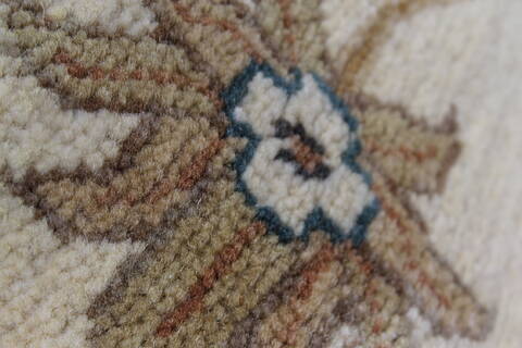 Chobi Beige Round Hand Knotted 511 X 511  Area Rug 250-23636 Image 6