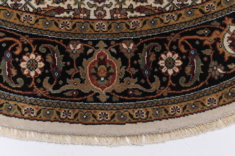 Herati Beige Round Hand Knotted 60 X 60  Area Rug 250-23670 Image 4