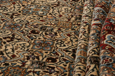 Birjand Beige Hand Knotted 100 X 134  Area Rug 100-23687 Image 3
