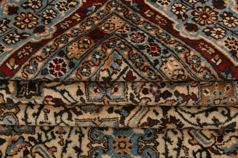 Birjand Beige Hand Knotted 100 X 134  Area Rug 100-23687 Image 5