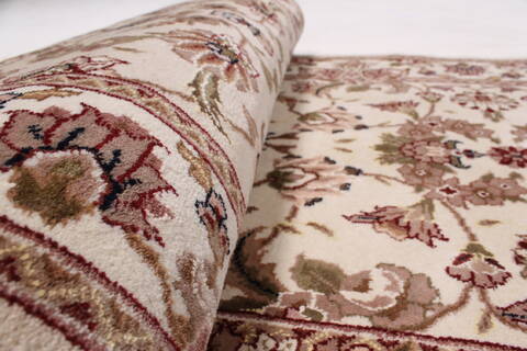Sanandaj Beige Runner Hand Knotted 26 X 100  Area Rug 250-23732 Image 10