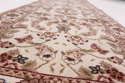 Sanandaj Beige Runner Hand Knotted 26 X 100  Area Rug 250-23732 Image 2