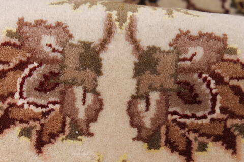 Sanandaj Beige Runner Hand Knotted 26 X 100  Area Rug 250-23732 Image 7
